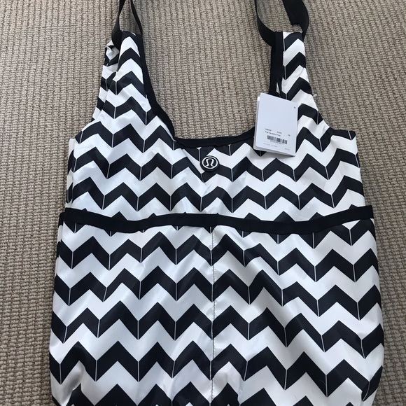 lululemon athletica Handbags - Lululemon Tote